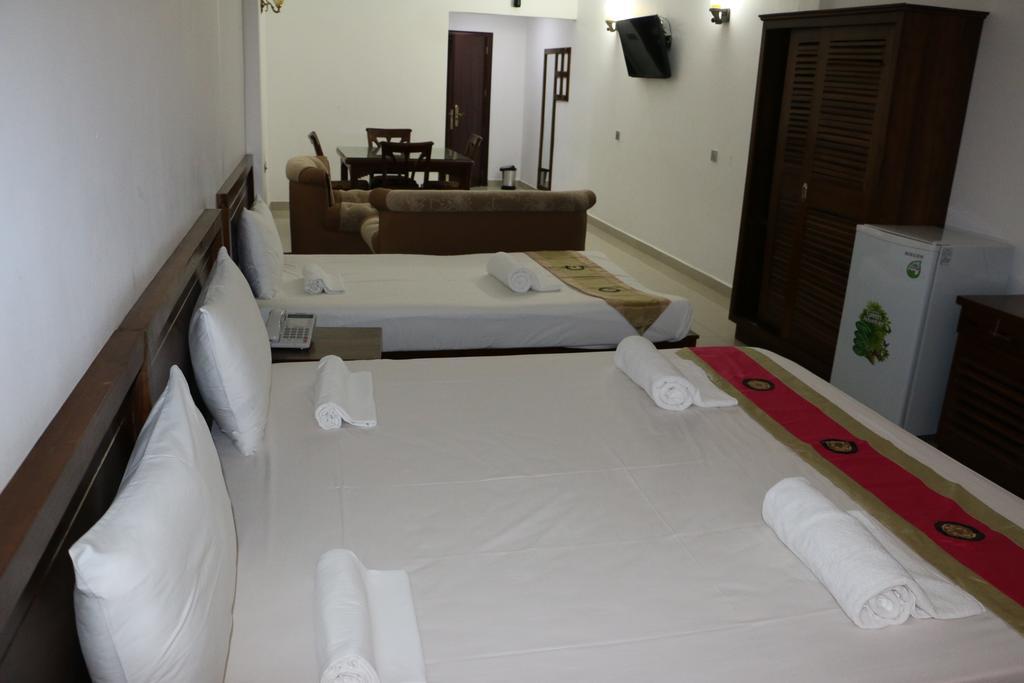 Us Hotel Jaffna Eksteriør billede