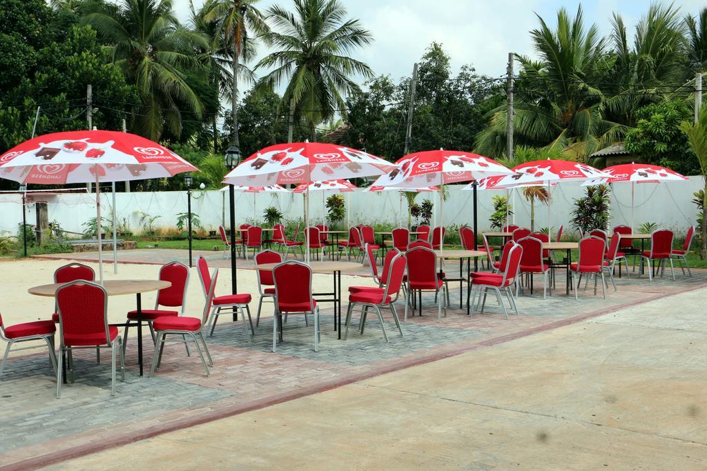 Us Hotel Jaffna Eksteriør billede