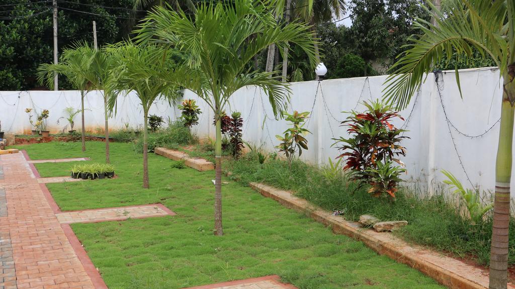 Us Hotel Jaffna Eksteriør billede