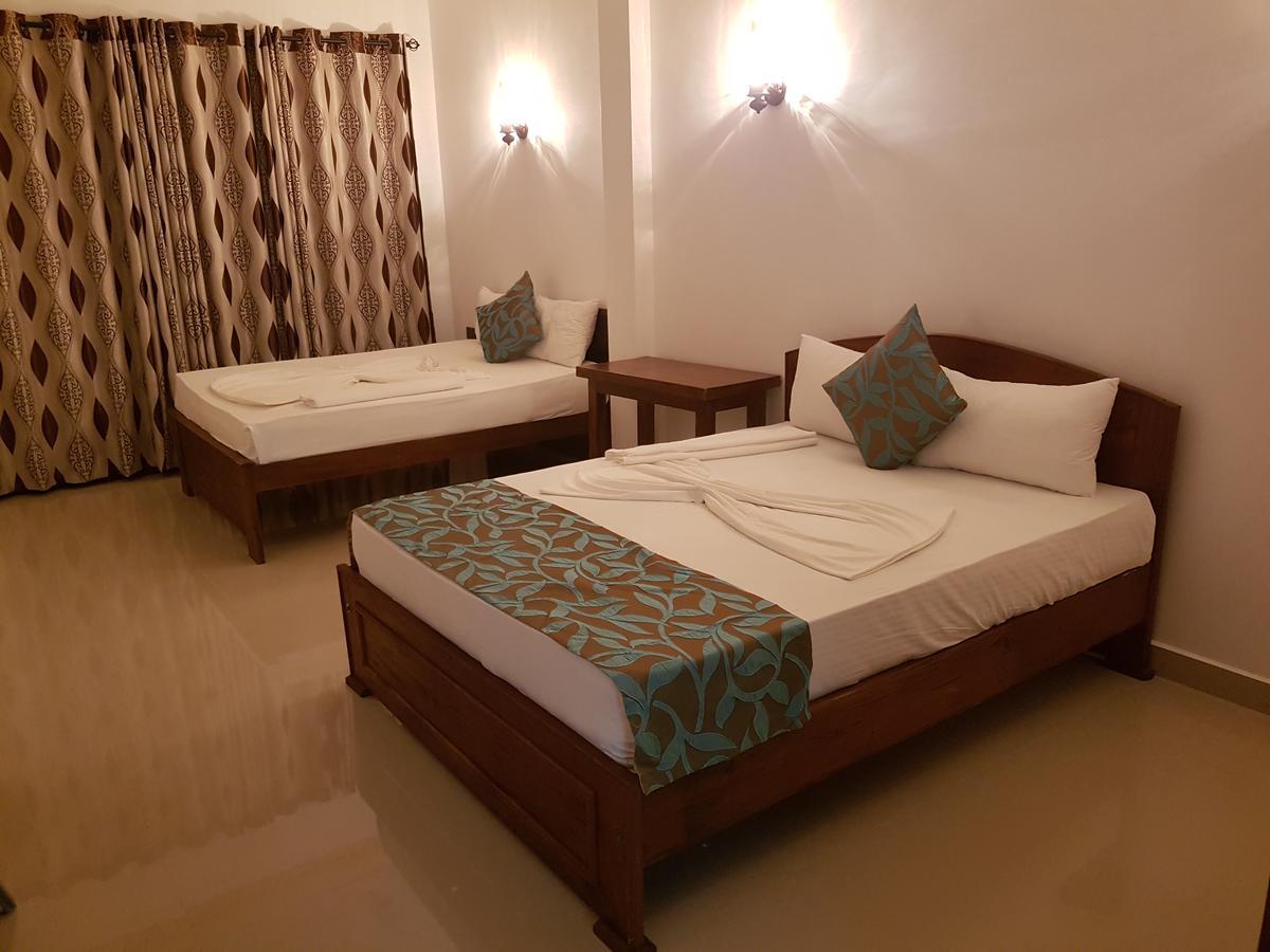 Us Hotel Jaffna Eksteriør billede